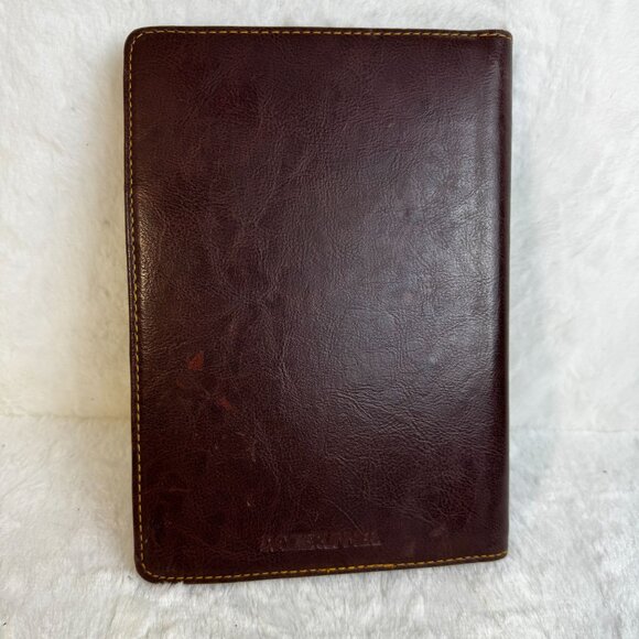 Day Runner Leather Spiral Address Book 5.5" X 8.5" Brown With Tabs - Picture 2 of 8
